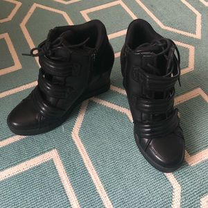 NWOT Aldo’s wedges